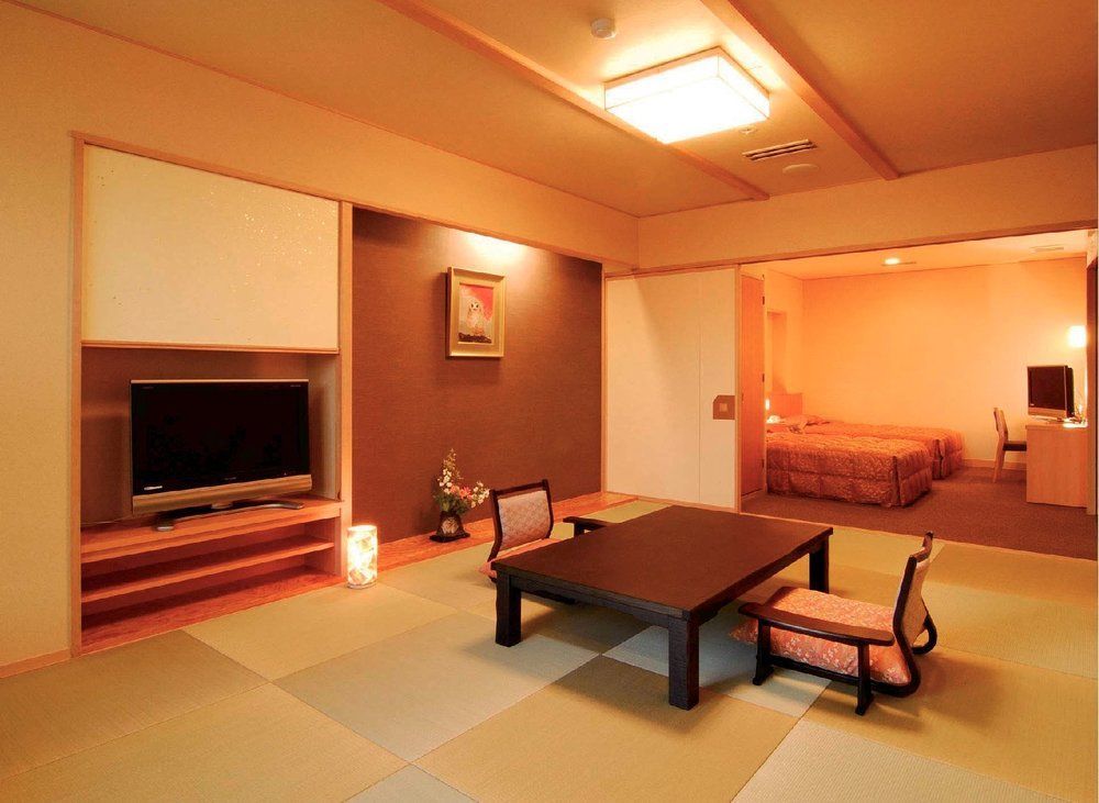 Hotel Sunvalley Izu Nagaoka Izunokuni Esterno foto